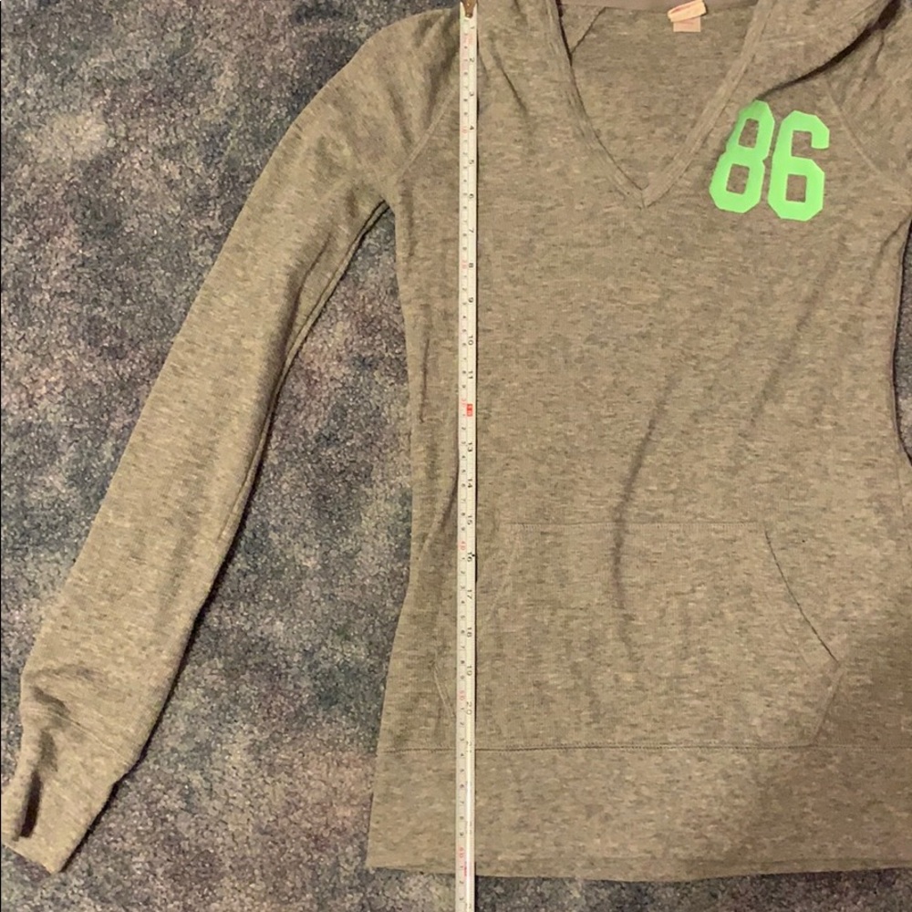 Vs PINK pull over - Picture 5 of 6
